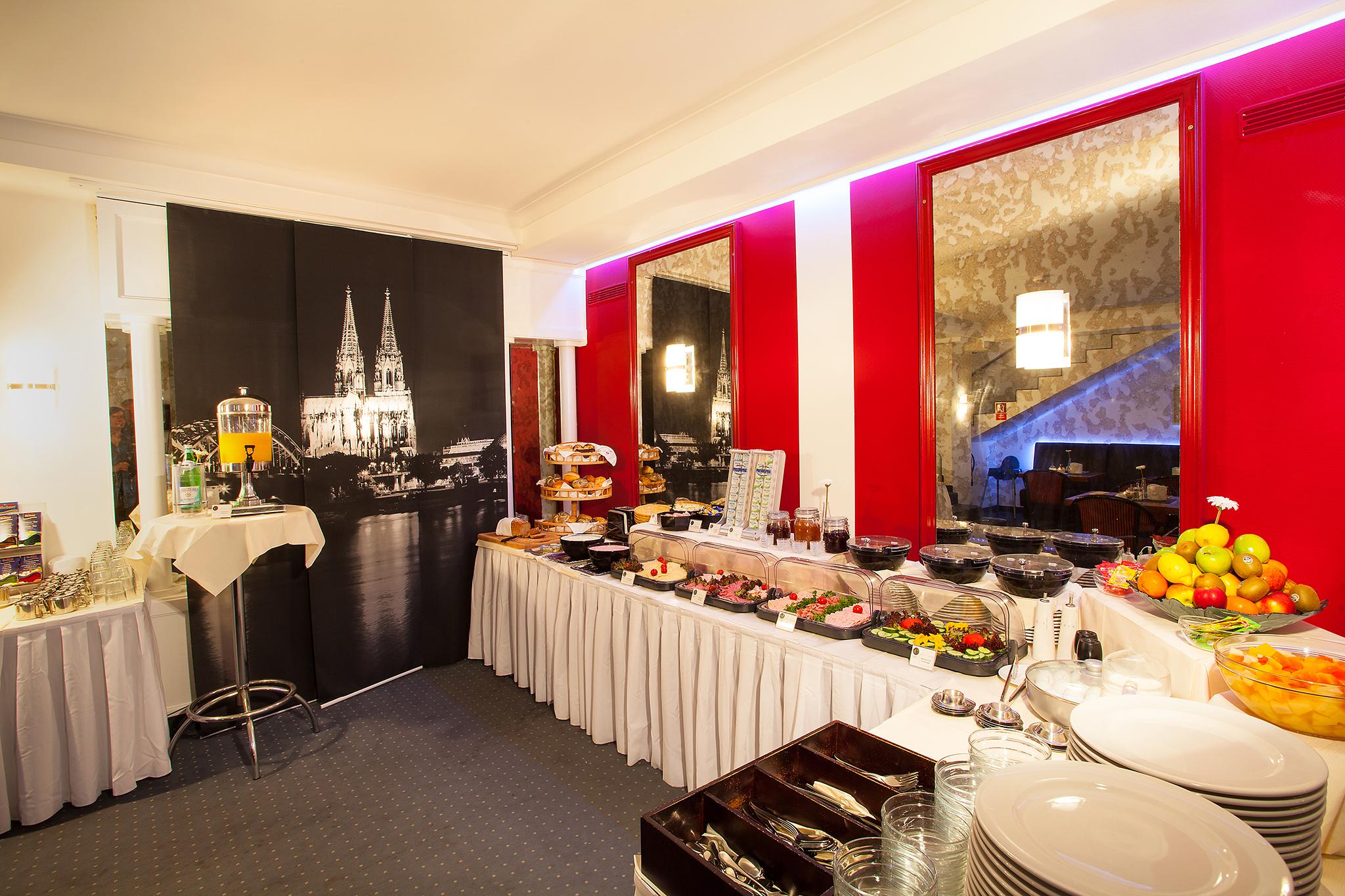 Ina Hotel Royal Кёльн Экстерьер фото
